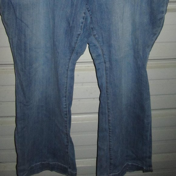Plus Size 24 Short Torrid Flare Vintage Stretch Mid-Rise Jeans Womens - Picture 5 of 6
